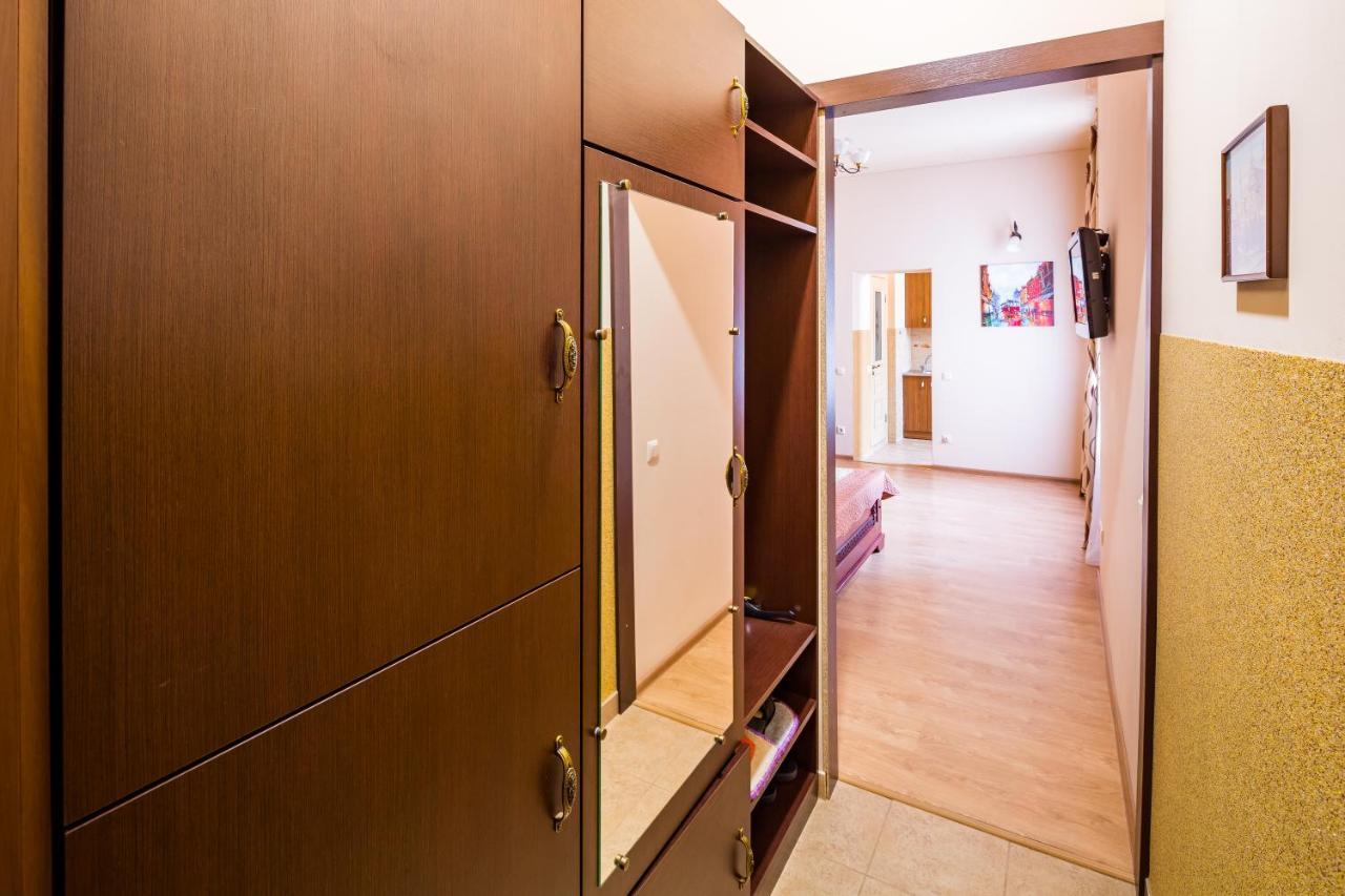 Apartment On Lesya Kurbasa 7 利沃夫 外观 照片